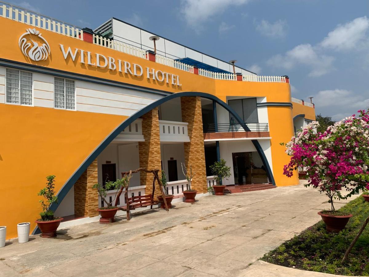 Wildbird Hotel Tràm Chim Екстериор снимка