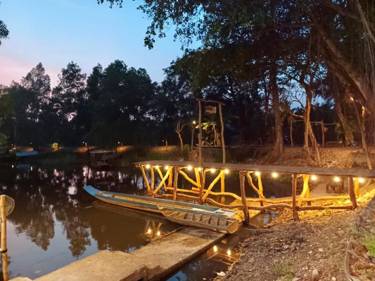 Wildbird Hotel Tràm Chim Екстериор снимка