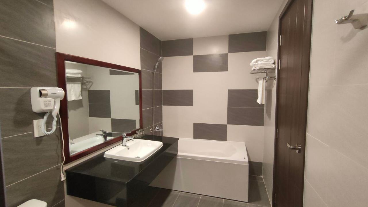 Wildbird Hotel Tràm Chim Екстериор снимка