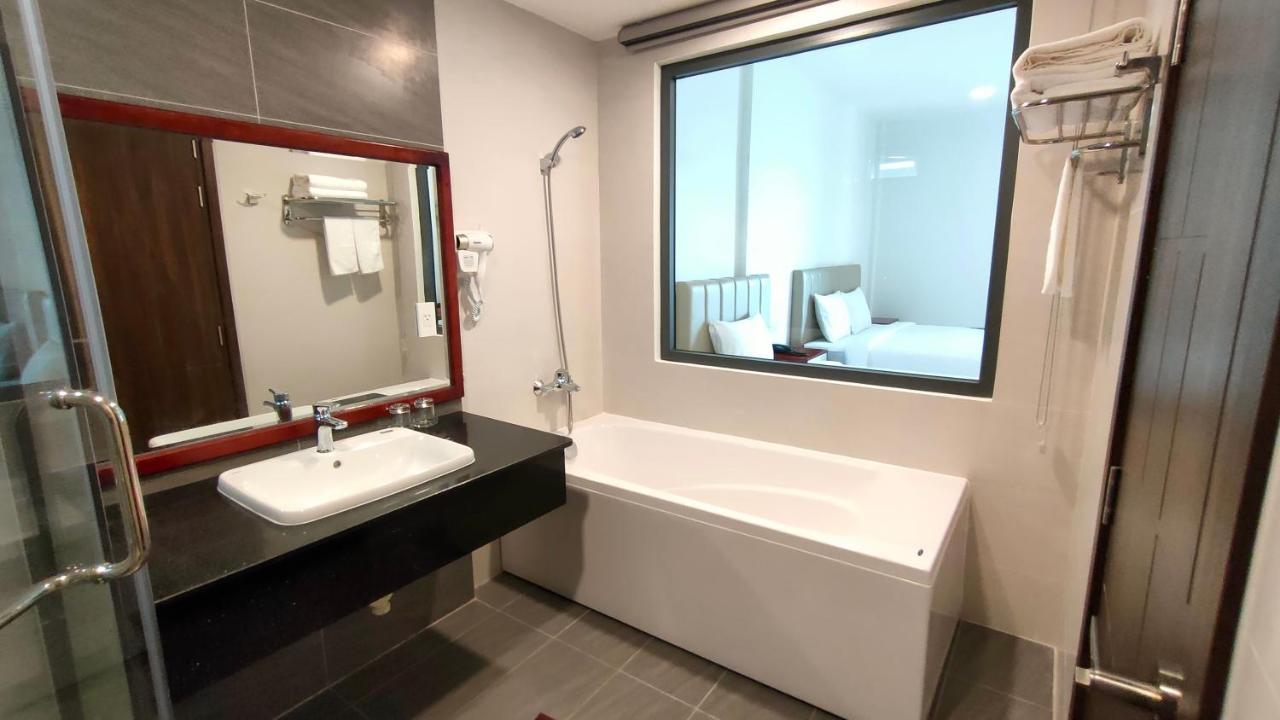 Wildbird Hotel Tràm Chim Екстериор снимка