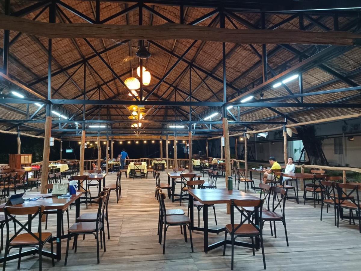 Wildbird Hotel Tràm Chim Екстериор снимка